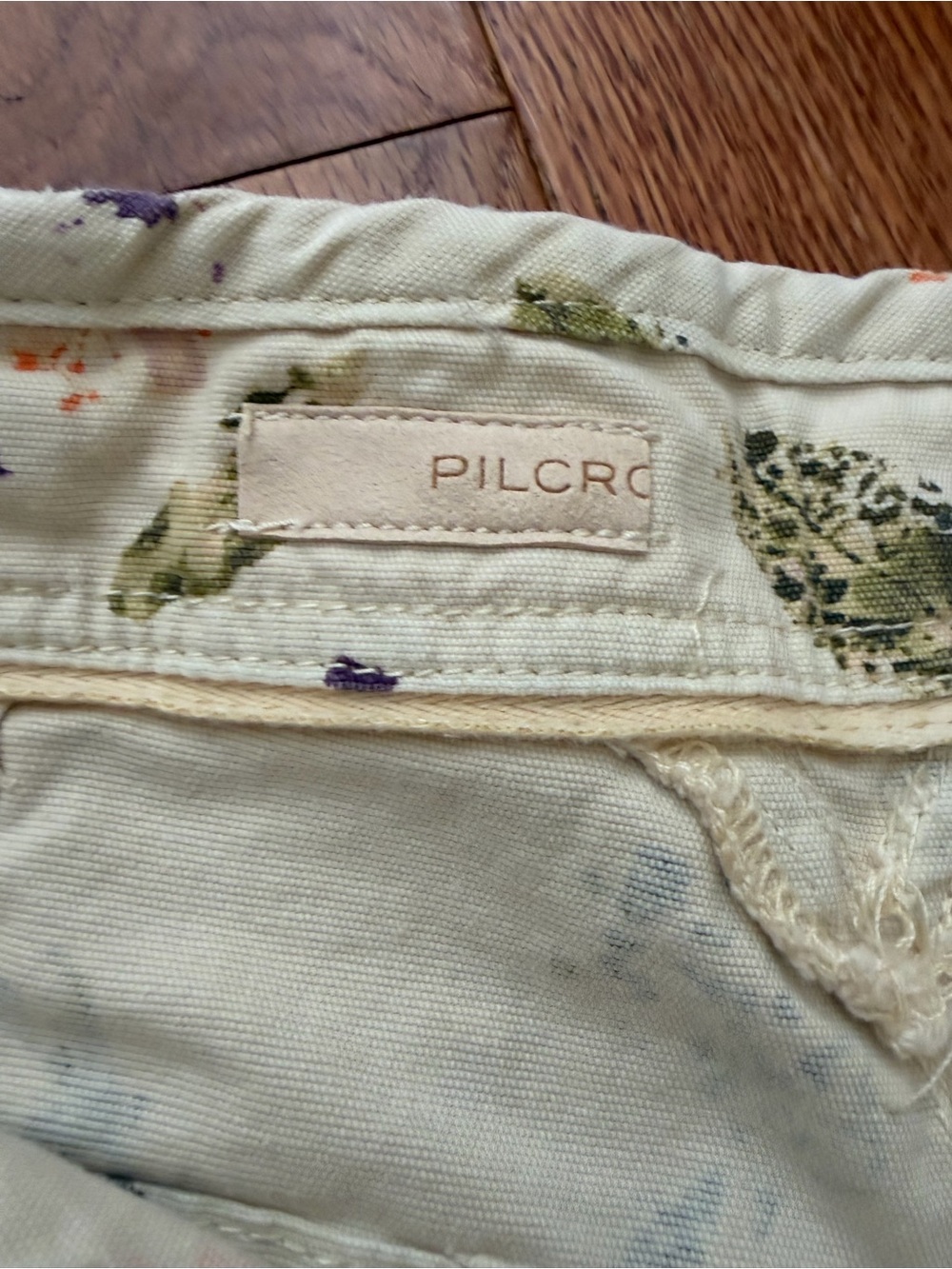 Pilcro The Wanderer Painterly Print Utility Shorts 29 High Rise Anthropologie - Picture 5 of 16